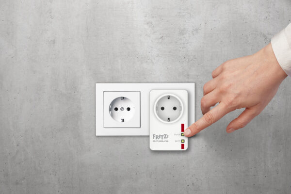 FRITZ!DECT Repeater 100 Edition International - Afbeelding 2