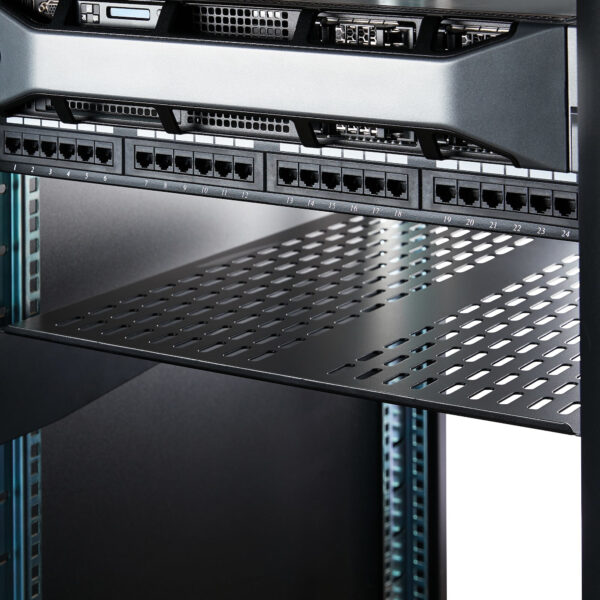 StarTech.com 2U Server Rack Schap - Universele Geventileerde Rack Mount Cantilever Shelf voor 19" Netwerk Kast & Apparatuur - He - Afbeelding 5