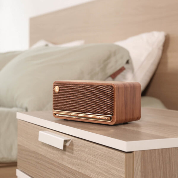 Edifier MP230 Draagbare & party speaker Brons, Hout 20 W - Afbeelding 2