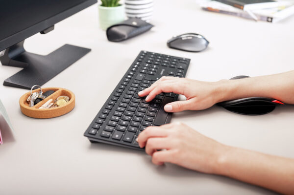 CHERRY KW 9100 SLIM toetsenbord Universeel RF-draadloos + Bluetooth Zwart - Afbeelding 8