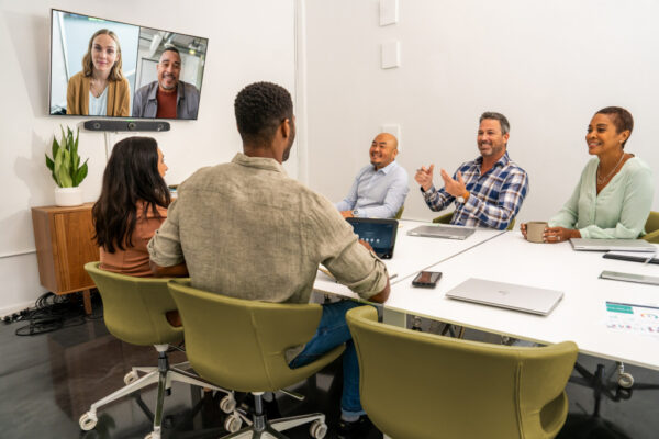POLY Studio X52 All-In-One Video Bar - Afbeelding 6