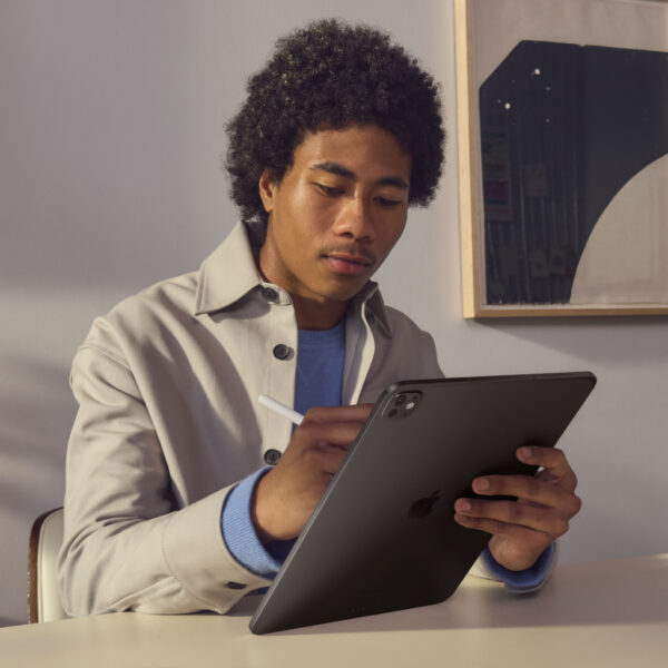 Apple iPad Pro Apple M 256 GB 27,9 cm (11") 8 GB Wi-Fi 6E (802.11ax) iPadOS 17 Zilver - Afbeelding 4