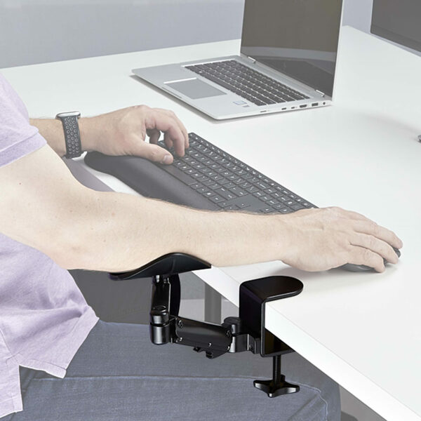 StarTech.com Verstelbare Armsteun voor Bureau, Ergonomische Arm/Elleboogsteun, 360-graden Rotatie, Kleminstallatie zonder Boren, - Afbeelding 10