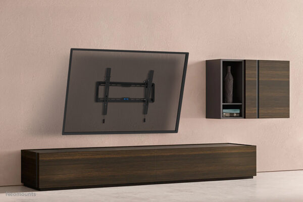 Neomounts WL35-550BL16 TV-beugel wand 42-86" - kantelbaar - Easy Install - Afbeelding 18