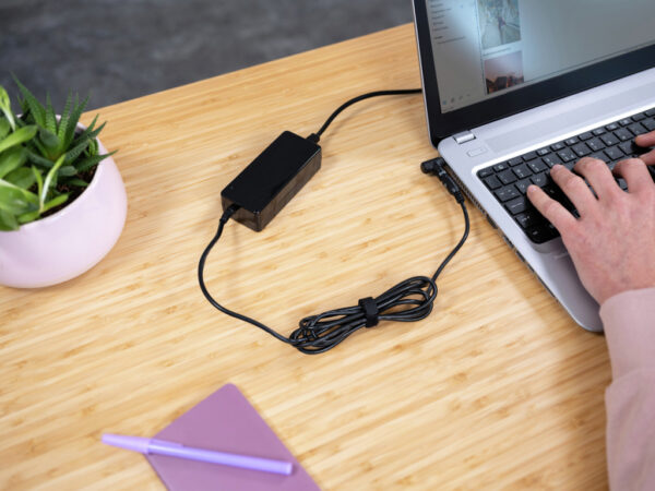Trust Primo 45W - 19V Laptop Lader - Afbeelding 2
