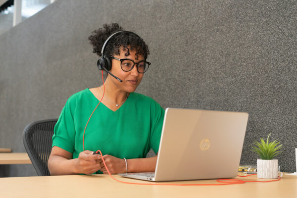 POLY Blackwire 8225 Stereo USB-C Headset + USB-C/A adapter - Afbeelding 3