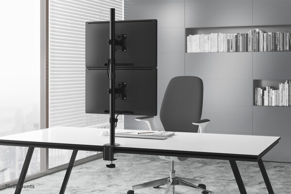 Neomounts FPMA-D550DVBLACK Monitorarm 10-32" - verticale montage - Afbeelding 3