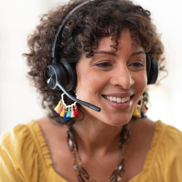 POLY Voyager 4320 USB-C Headset + BT700 dongle - Afbeelding 6