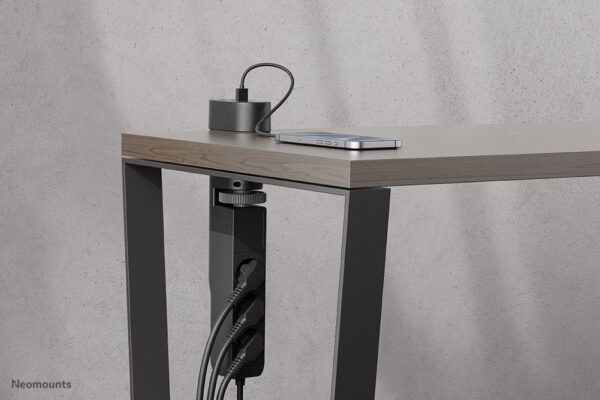 Neomounts DS22-840BL6 Bureaucontactdoos met klem en USB-C en USB-A poorten - snelladen - Afbeelding 16