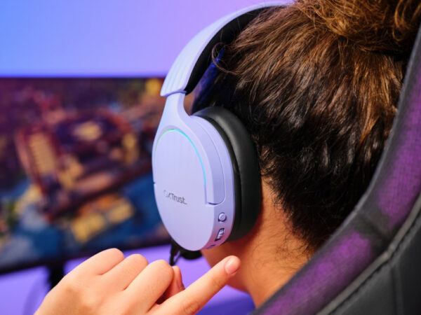 Trust GXT 491P FAYZO Headset Bedraad en draadloos Hoofdband Gamen USB Type-A Bluetooth Zwart, Paars - Afbeelding 13
