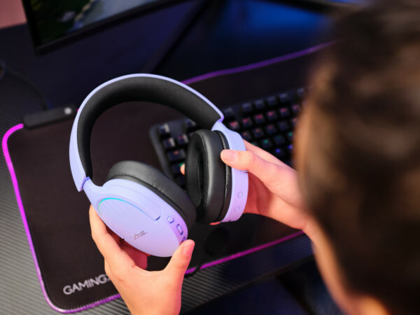 Trust GXT 491P FAYZO Headset Bedraad en draadloos Hoofdband Gamen USB Type-A Bluetooth Zwart, Paars - Afbeelding 9