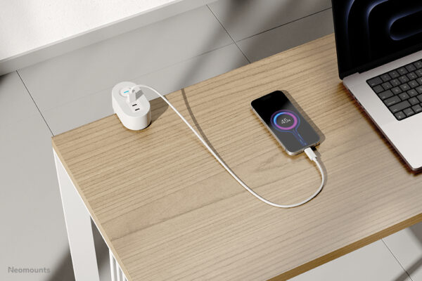 Neomounts DS22-840WH6 Bureaucontactdoos met klem en USB-C en USB-A poorten - snelladen - Afbeelding 15