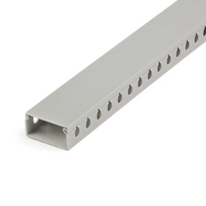 StarTech.com Kabelgoot met Open Sleuven en Deksel, 50mm B x 25mm H 2m L 8mm Sleuven PVC Draadgoot / Muurlijst voor Netwerk Kabel