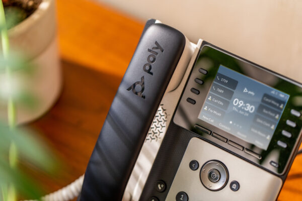 HP Poly Edge E300 IP Phone and PoE-enabled IP telefoon - Afbeelding 10