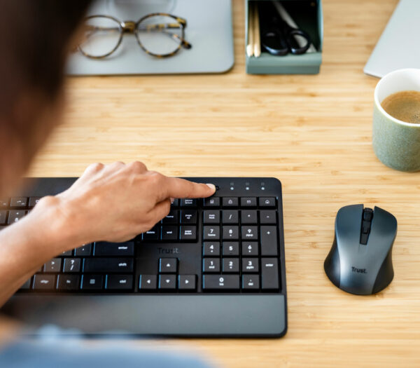 Trust Trezo toetsenbord Inclusief muis Kantoor RF Draadloos AZERTY Belgisch Zwart - Afbeelding 8