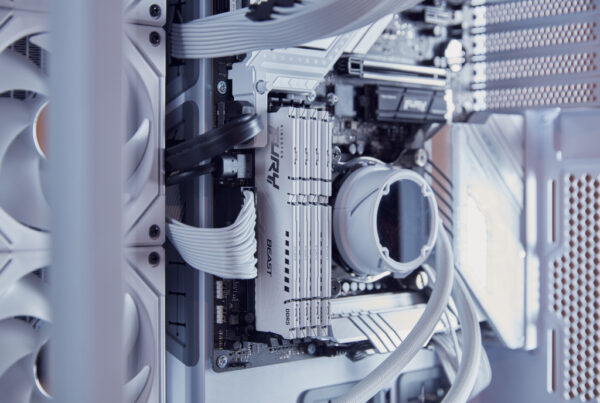 Kingston Technology FURY Beast 32GB 6000MT/s DDR5 CL30 DIMM (Kit of 2) White EXPO - Afbeelding 7