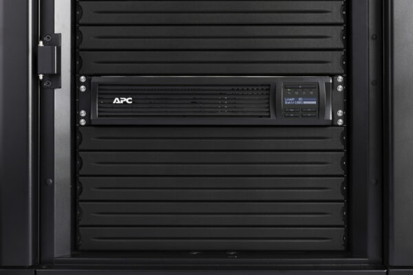 APC Smart-UPS SMT2200RMI2UC - 8x C13, 1x C19, USB, Rackmount 2U, SmartConnect, 2200VA - Afbeelding 4