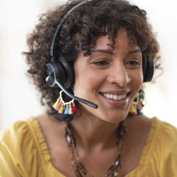 POLY Voyager 4320 USB-C Headset + BT700 dongle - Afbeelding 10