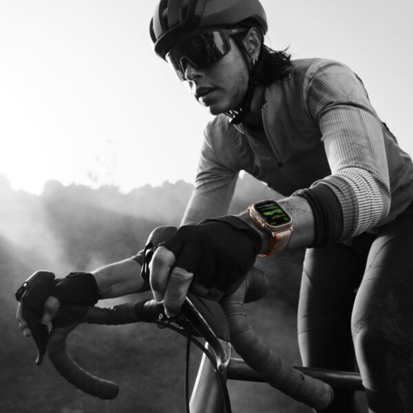 Apple Watch Ultra 2 (Zwarte Textiel Band S/M) - Afbeelding 5