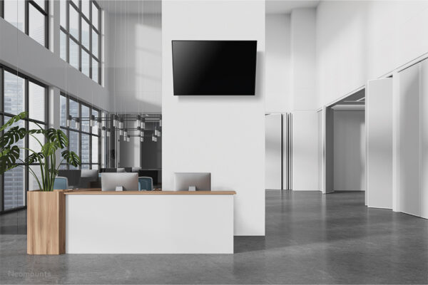 Neomounts WL35-750BL14 Heavy duty muurbeugel 32-75" - kantelbaar - vergrendelbaar - snelle installatie - TÜV - Afbeelding 19