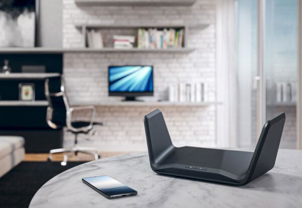 NETGEAR Nighthawk RAXE300 draadloze router Gigabit Ethernet Tri-band (2.4 GHz / 5 GHz / 5 GHz) Zwart - Afbeelding 3