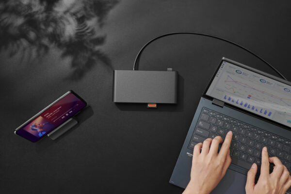 ASUS Triple Display USB-C Dock DC300 Docking USB 3.2 Gen 2 (3.1 Gen 2) Type-C Zwart - Afbeelding 16
