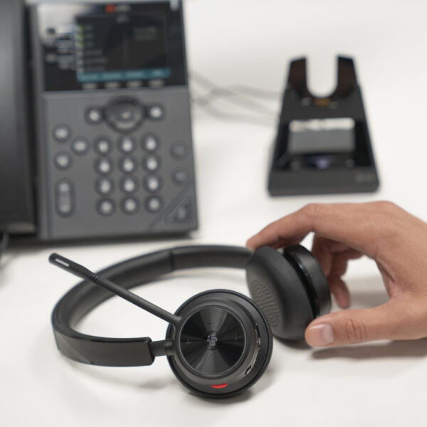 Poly Voyager 4320-M + USB-A naar USB-C-kabel + BT700 dongle - Afbeelding 6