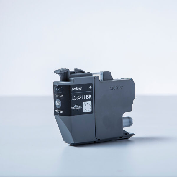 Brother LC-3211BK inktcartridge Origineel Normaal rendement Zwart - Afbeelding 2