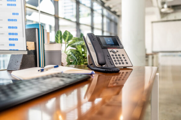 Poly Edge E550 IP-telefoon met PoE-ondersteuning - Afbeelding 7
