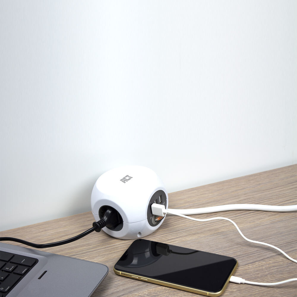 ACT Vierkante stekkerdoos (PDU) met 3 sockets type F, 3 USB-A poorten, 1,5m - Afbeelding 8