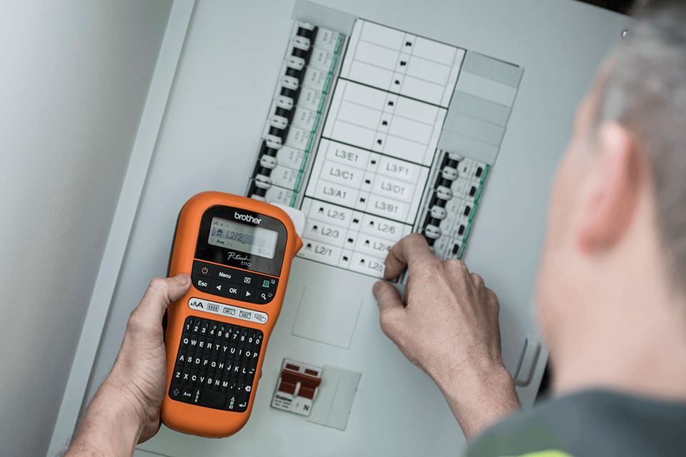 Brother PTE110VPYP1 labelprinter 180 x 180 DPI 20 mm/sec TZe QWERTY - Afbeelding 3