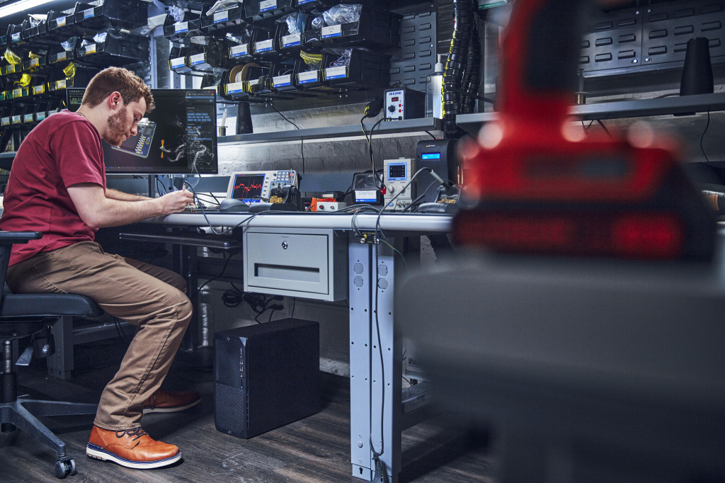 HP Z2 Tower G9 Workstation Wolf Pro Security Edition Intel® Core™ i9 i9-14900K 64 GB DDR5-SDRAM 1 TB SSD Windows 11 Pro AI Works - Afbeelding 5