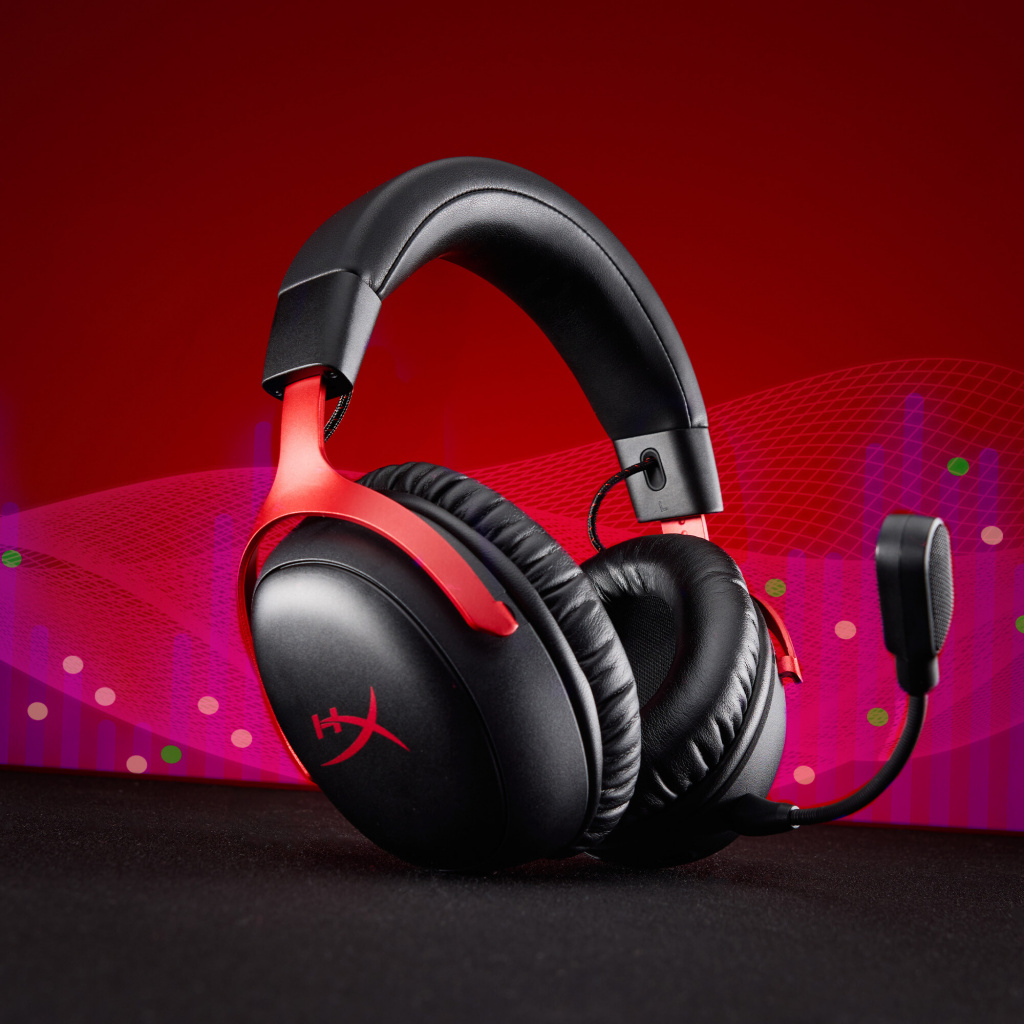 HyperX Cloud III S Wireless - Gaming Headset (zwart-rood) - Afbeelding 2