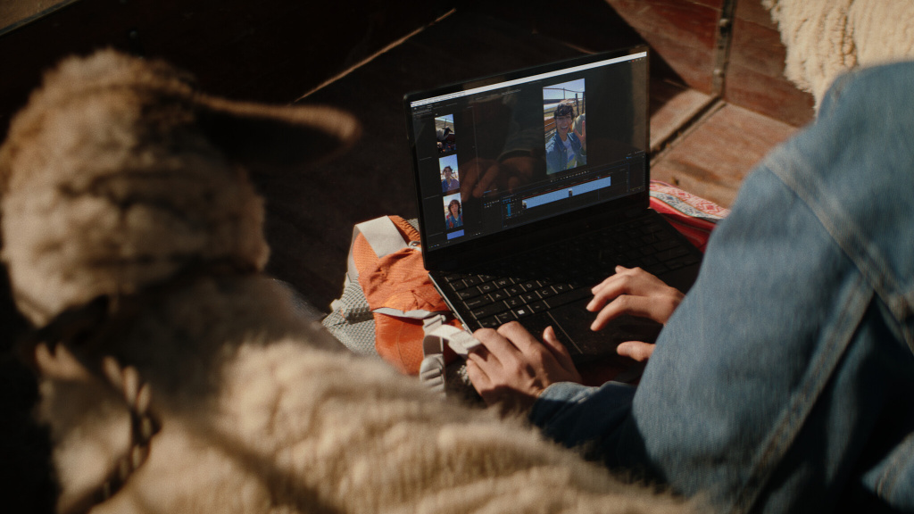 ASUS ProArt P16 H7606WX-SE002X Copilot+ PC AMD Ryzen AI 9 HX 370 Laptop 40,6 cm (16") Touchscreen WQUXGA 64 GB LPDDR5x-SDRAM 4 T - Afbeelding 15