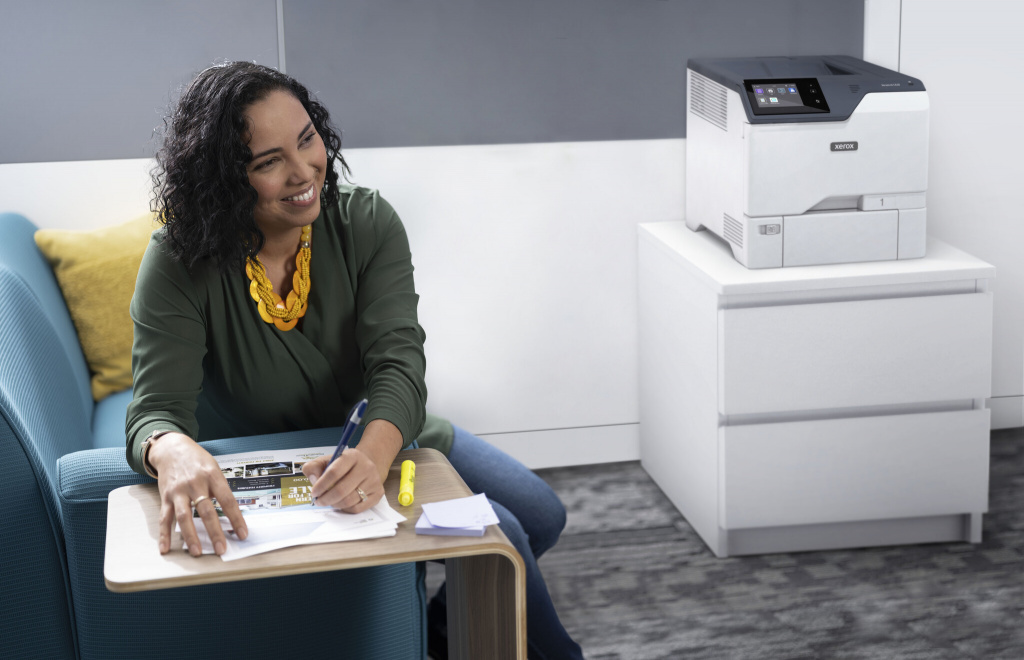 Xerox VersaLink C620 A4 50 ppm tosidig skriver PS3 PCL5e/6 2 skuffer 650 ark - Afbeelding 2