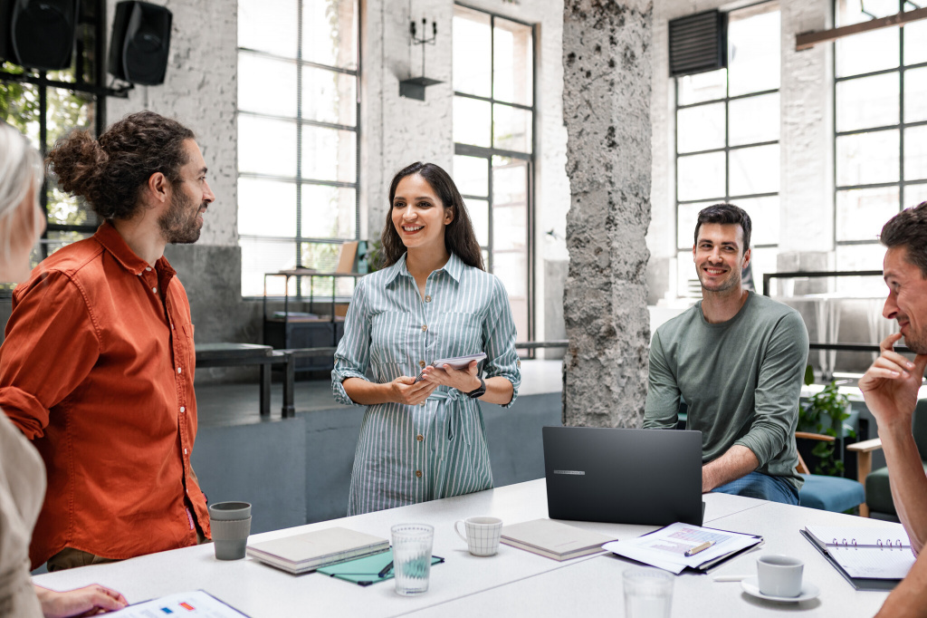 ASUS ExpertBook B3 B3605CCA-MB0370X Intel Core Ultra 5 225H Laptop 40,6 cm (16") WUXGA 16 GB DDR5-SDRAM 512 GB SSD Wi-Fi 6E (802 - Afbeelding 7