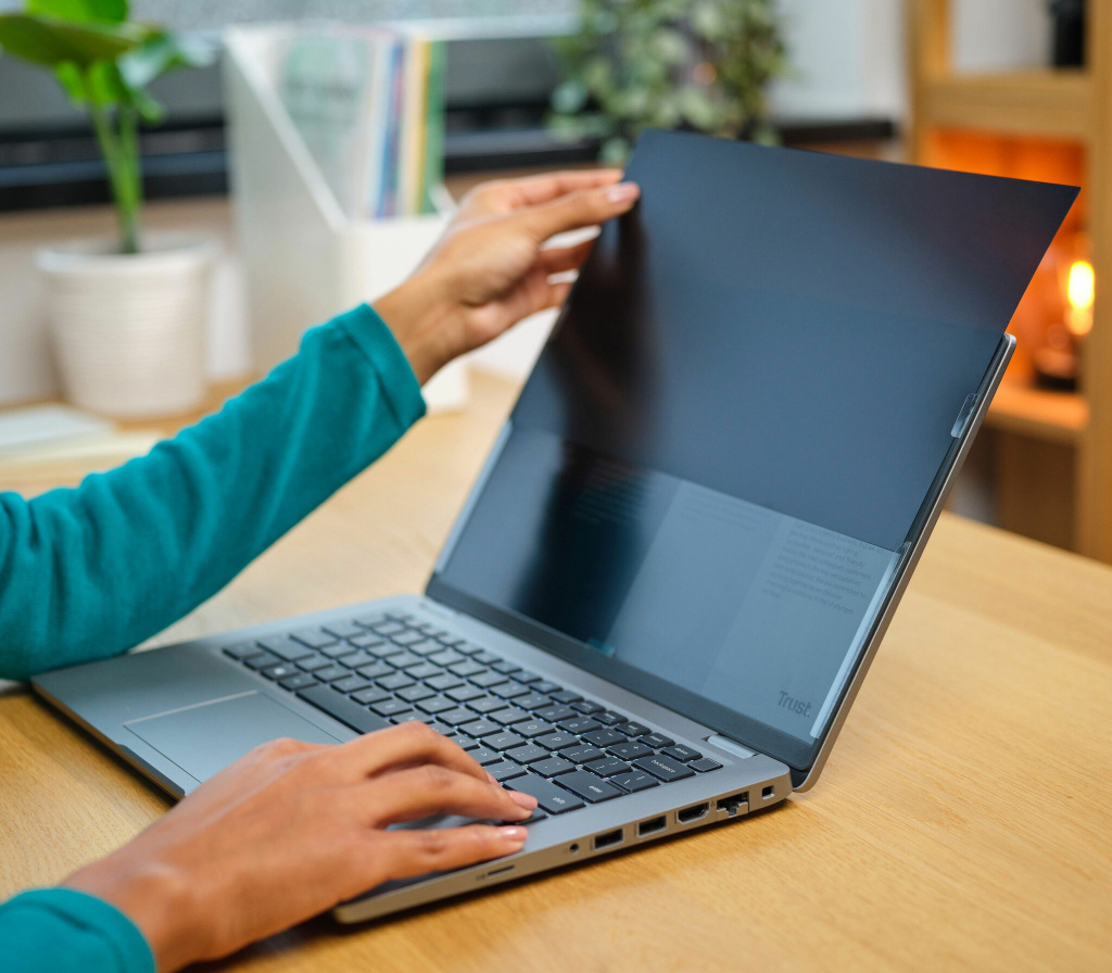 Trust Primo Privacy Filter 14 inch - Privacyfilter voor laptop – 60° kijkhoek – Anti-reflectie – Zwart - Afbeelding 5