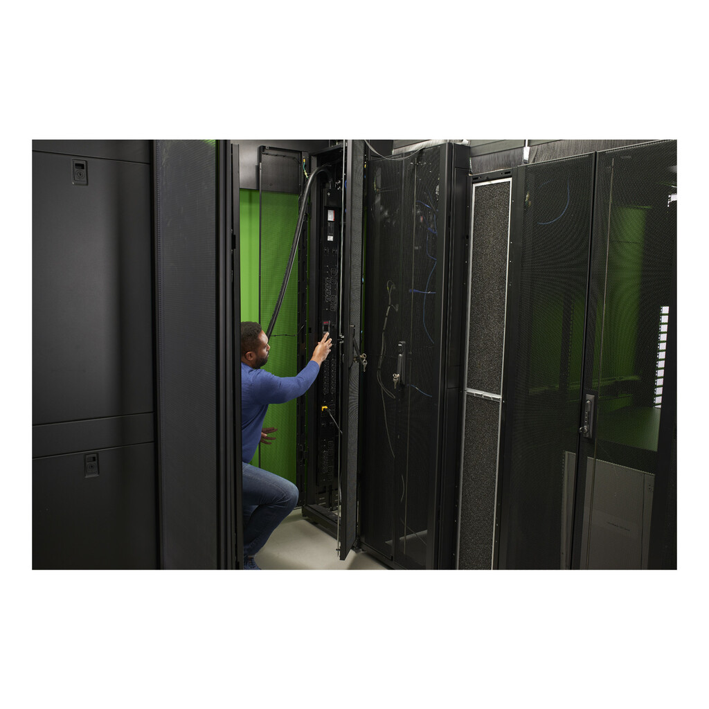 APC NetShelter Switched Rack PDU, 0U, 5.0kW, 200V and 208V, 30A, 21 C13/C15 and 3 C19/C21 outlets - Afbeelding 10
