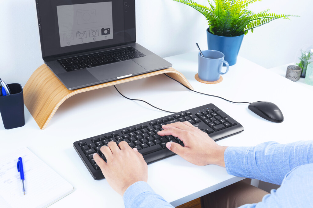 Trust Primo Toetsenbord en Muis Set - Bedrade desktopset – Belgische AZERTY-indeling – Full-size toetsenbord – Zwart - Afbeelding 8