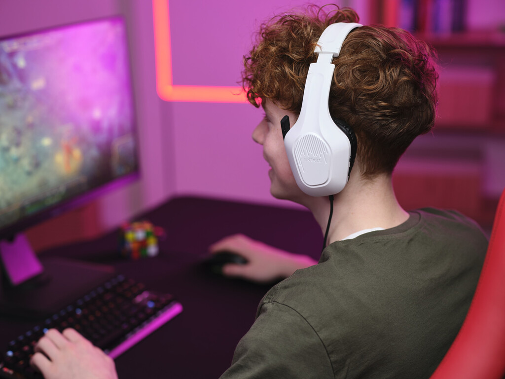 Trust GXT 415W Zirox Gaming Headset - Bedrade gaming koptelefoon – Opklapbare microfoon – 50 mm drivers – Wit - Afbeelding 9