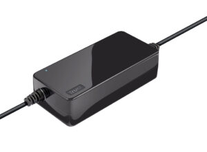 Trust Primo 70W Universele laptop‑lader – laptop‑oplader – universele laptop‑adapter – met meerdere aansluitstukken – Zwart